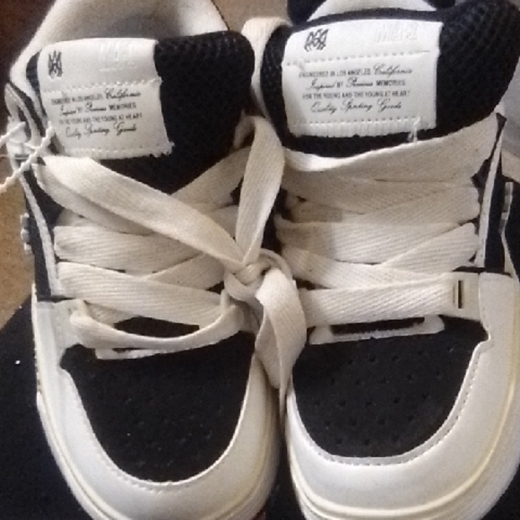 AMIRI Monochrome Logo Sneakers - Picture 7 of 7